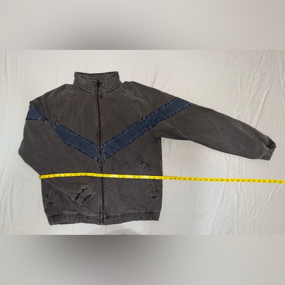 BDG Black & Blue Light Wash Denim Track Jacket Size L – Chevron Relaxed-Fit NWOT - Picture 6 of 8